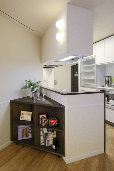 造作したワゴン。