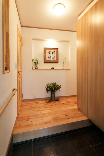 玄関に設けたニッチ