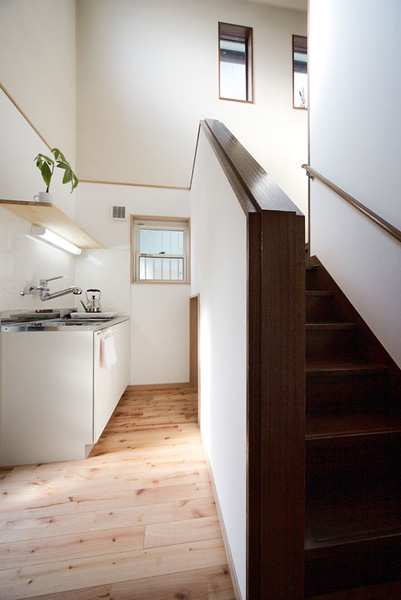 1Fにはミニキッチンを設け、家事動線を快適にしました。