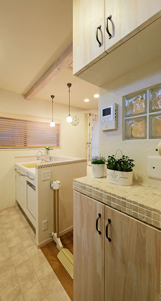 キッチン脇の様子。