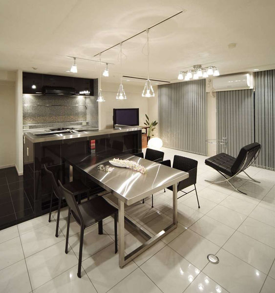 置き床工法のタイルの様子