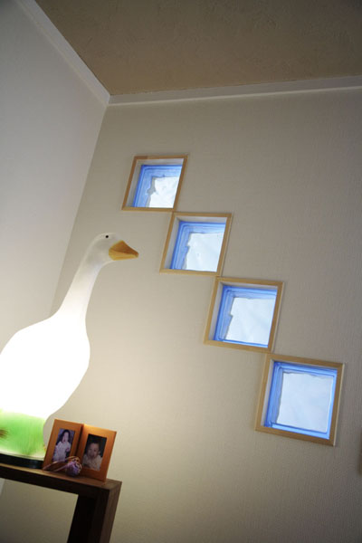 配置がお洒落なガラスブロックの様子