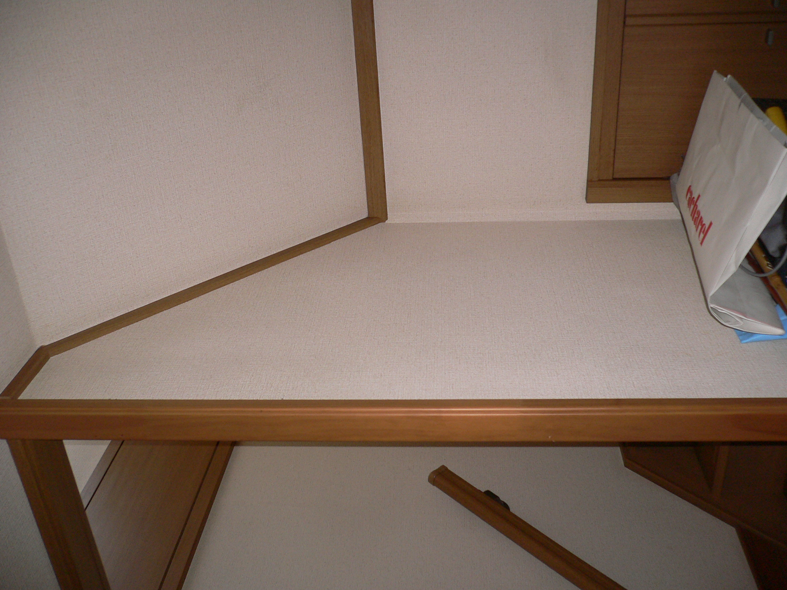 光を取り入れる工夫　～階段の壁を撤去～