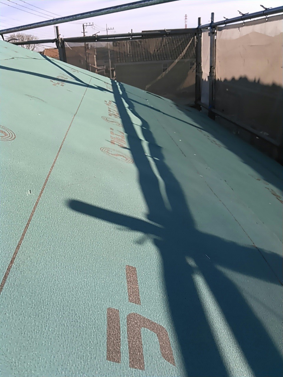 ◇屋根の葺き替え検討の方必見◇　～コロニアル上にガルバ　～