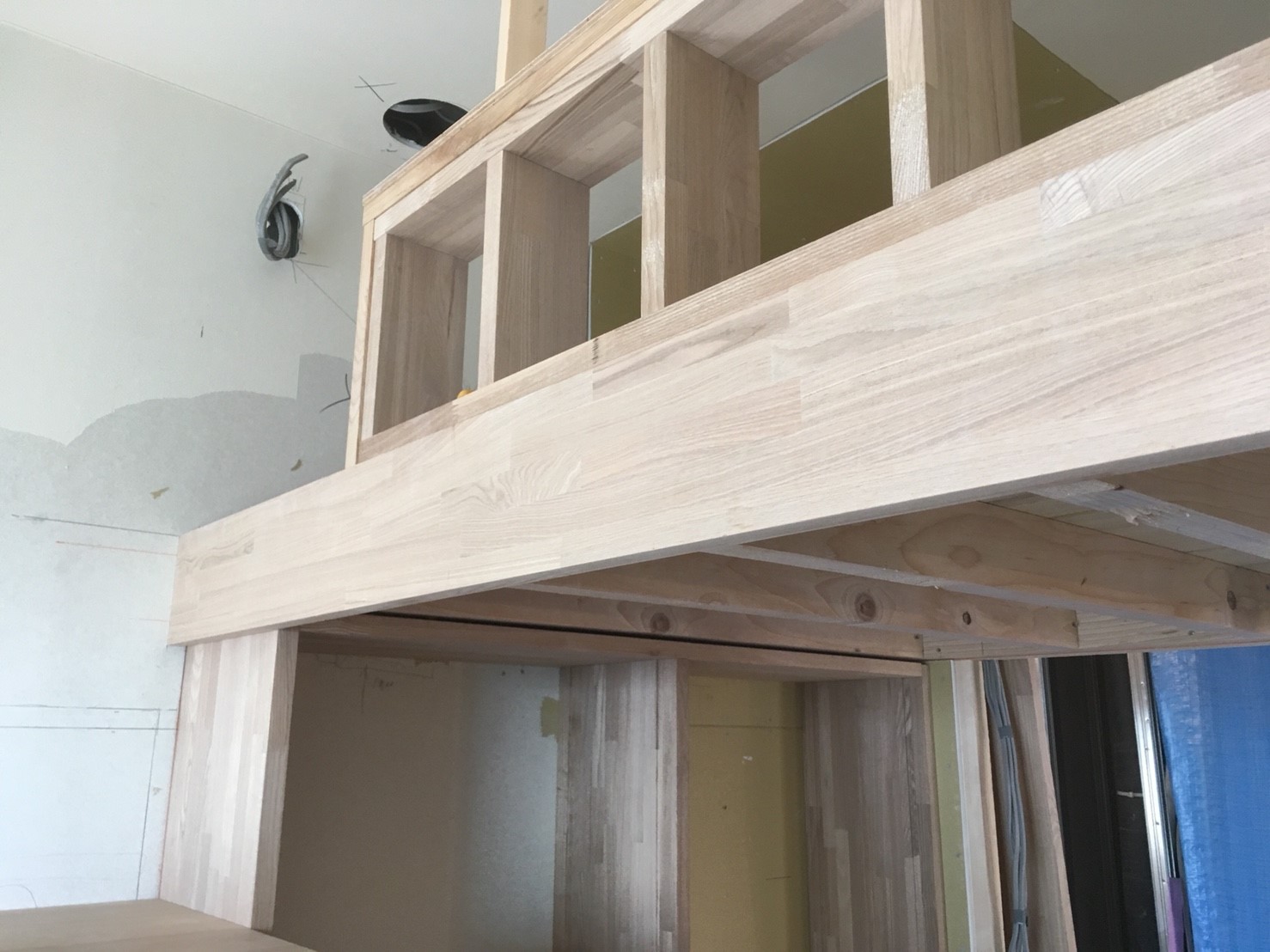 絶賛施工中 ~マンション造作ロフトベット~ | 山口 剛@OKUTA |リフォーム・マンションリフォームならLOHAS studio(ロハス ...