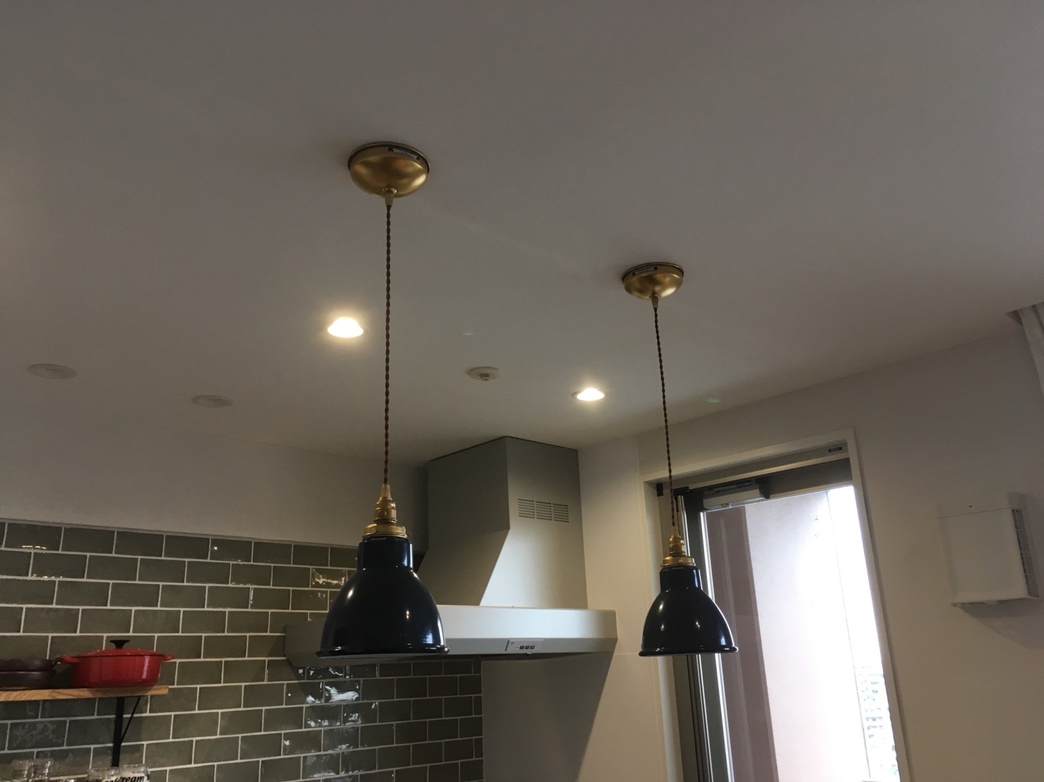 アートワークスタジオ 照明吊り下げ　施工実例【ＡＷ-0363Ｚ・AW0424】