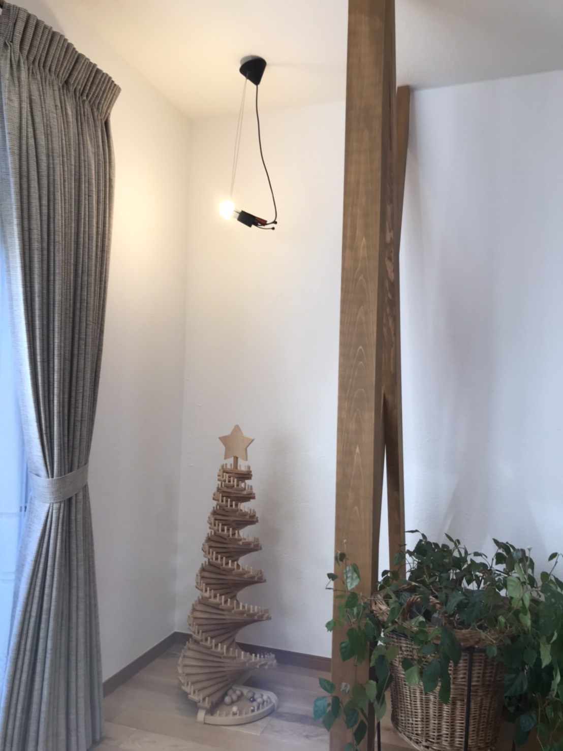 インクコーポレーション　品番INK-1002040H | フライングペンダントライト(ヒーロー・アイアン・インテリア照明・天井付け照明)