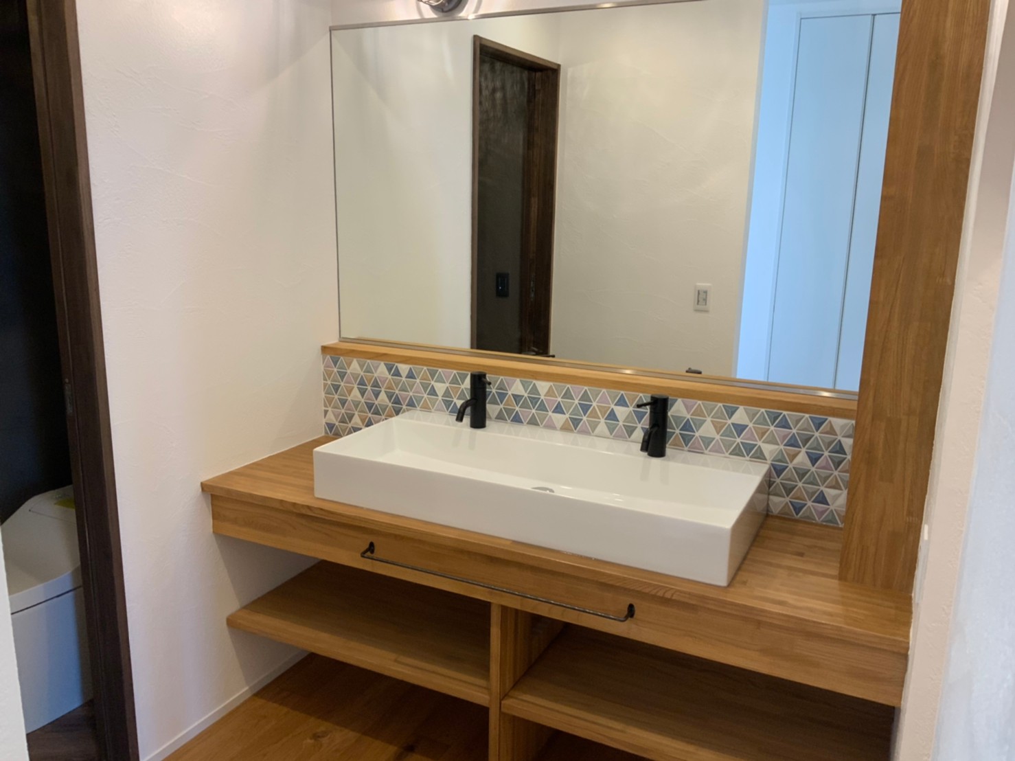 ２つの水栓金具が付いた洗面化粧台で朝の混雑を解消♪