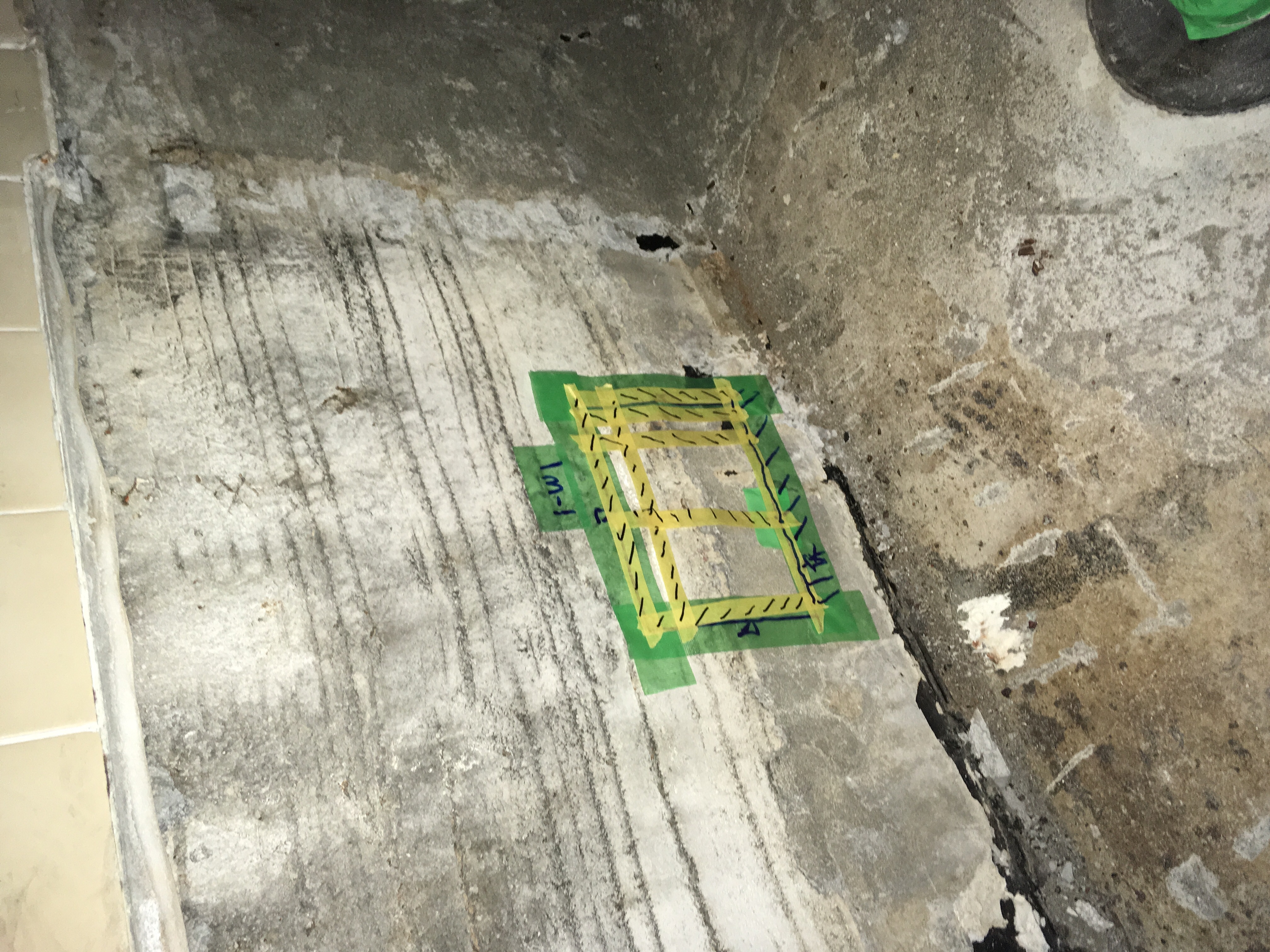 躯体内の鉄筋位置