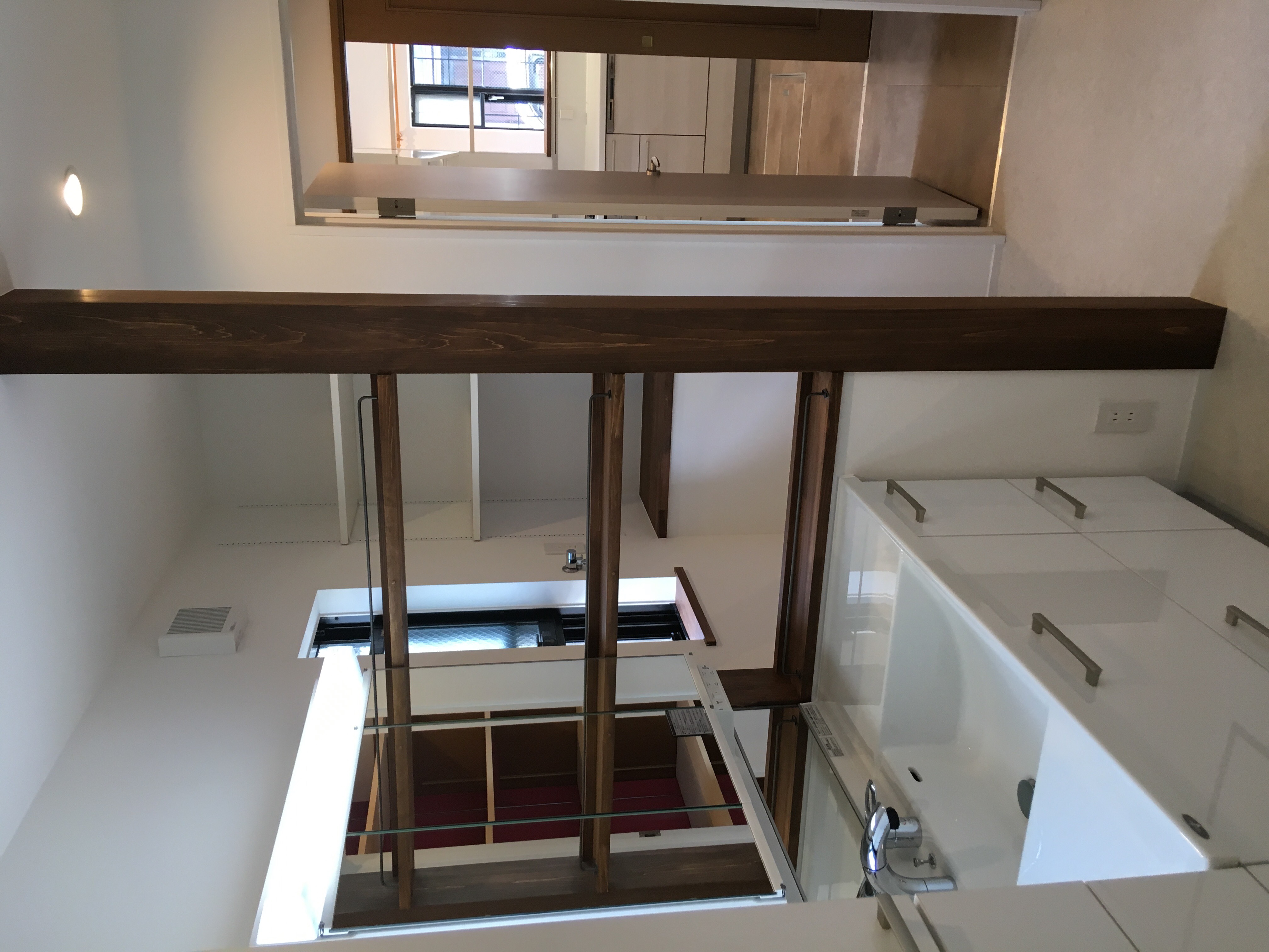 洗面化粧台＆飾り棚