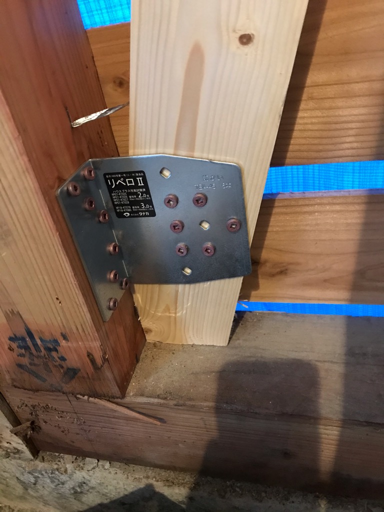 木造住宅に必須　筋交い補強