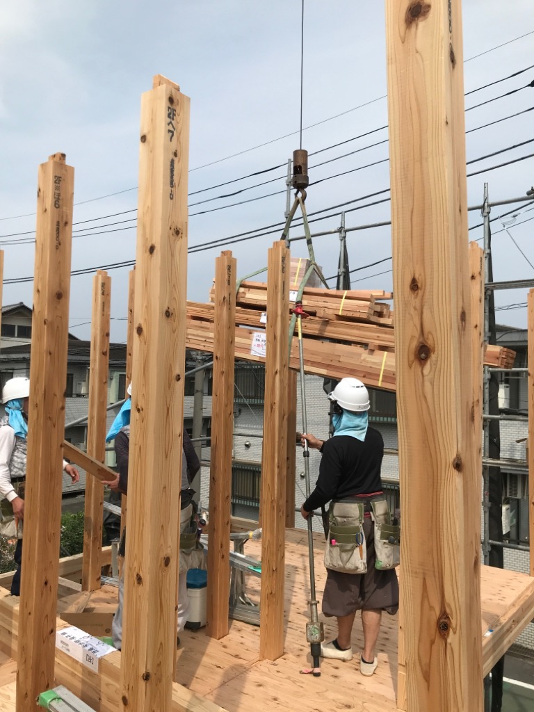 okutaの新築現場が上棟しました。　LOHASTAhomeの建て方