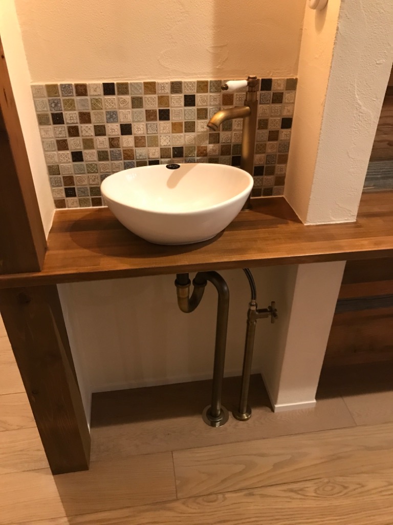 リビングに手洗いスペース造作