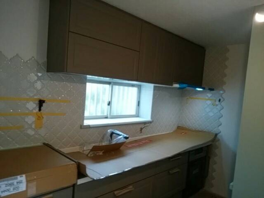 キッチン設置完了　