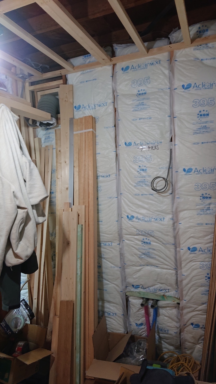 冷暖房効率がUP　断熱材施工　