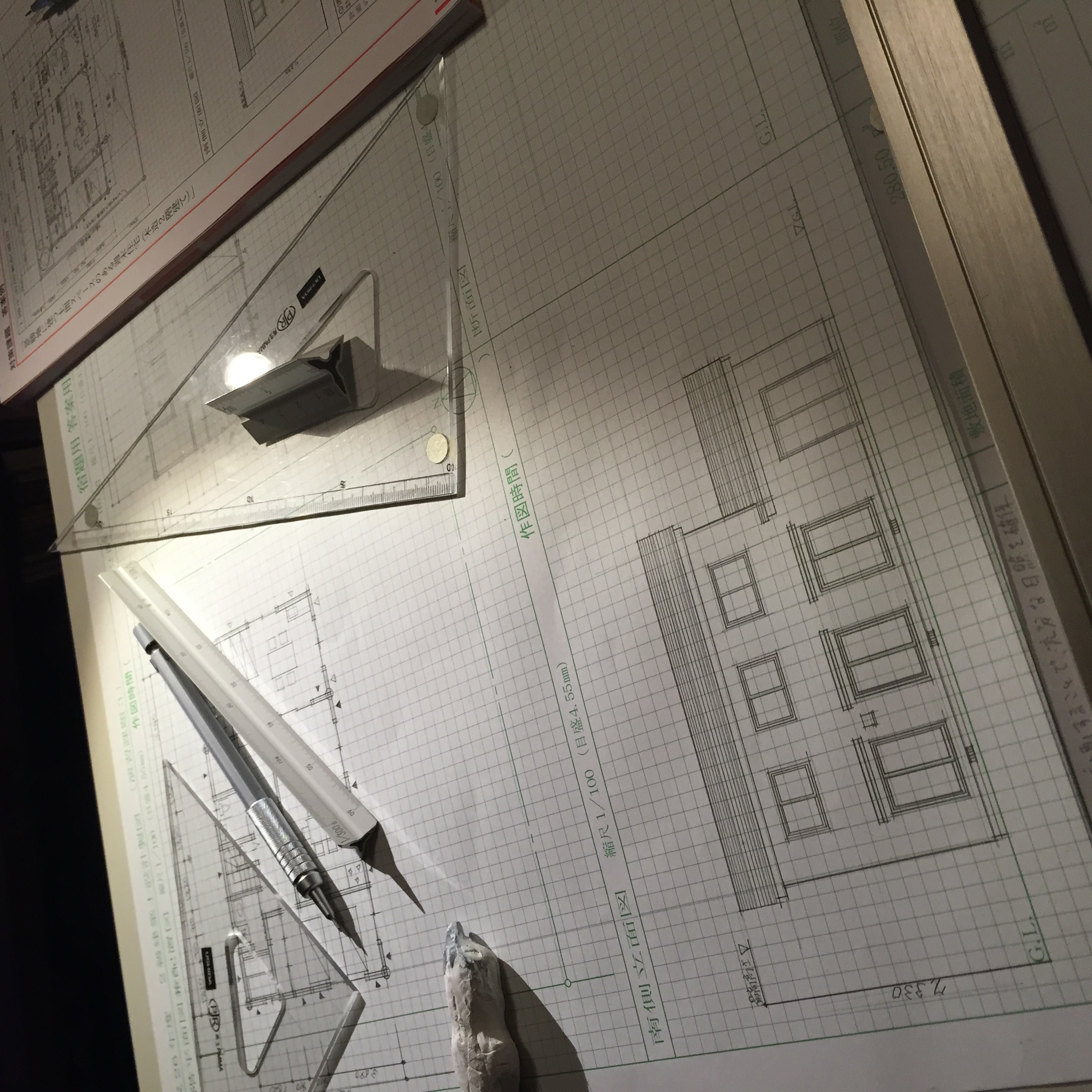 2級建築士資格取得に向け、日々奮闘中