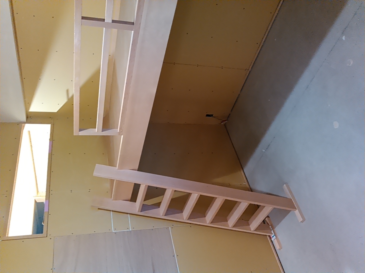 こどもたちの憧れは　”ロフトベッド”