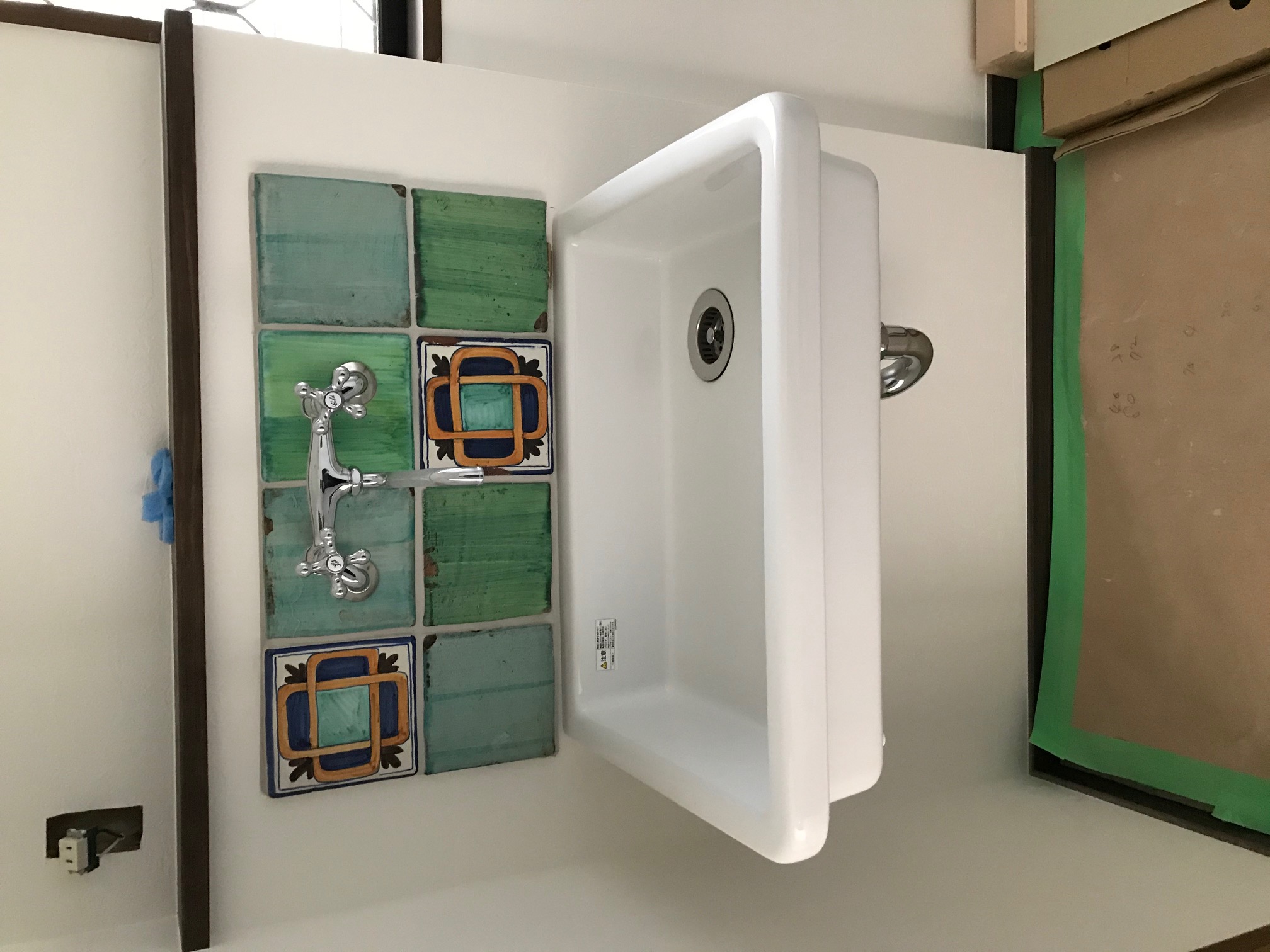 陶器洗面流し＆オシャレ壁タイル　『～戸建洗面室編』