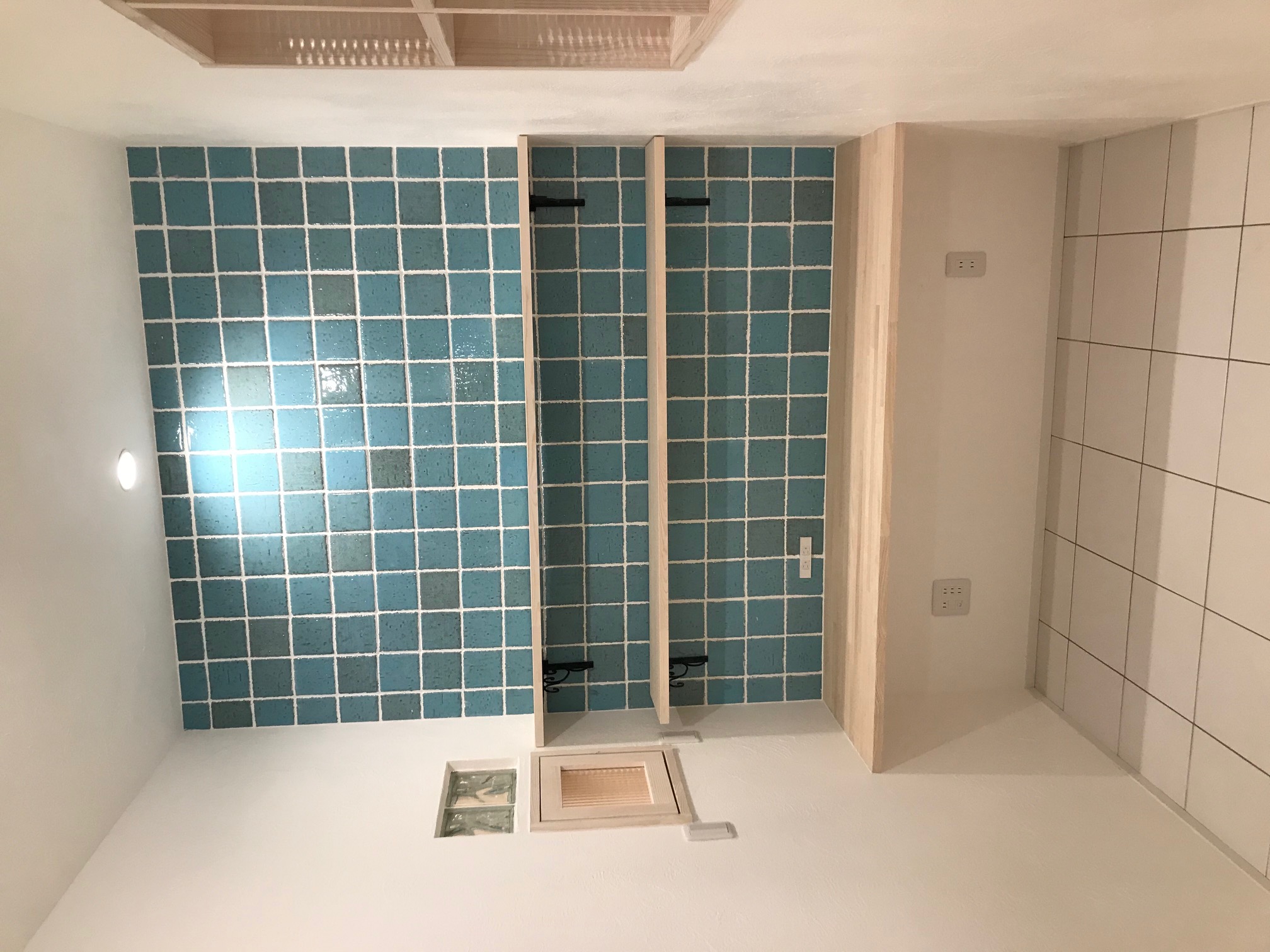 お部屋の中で抜群の存在感　『アクセントタイル編』