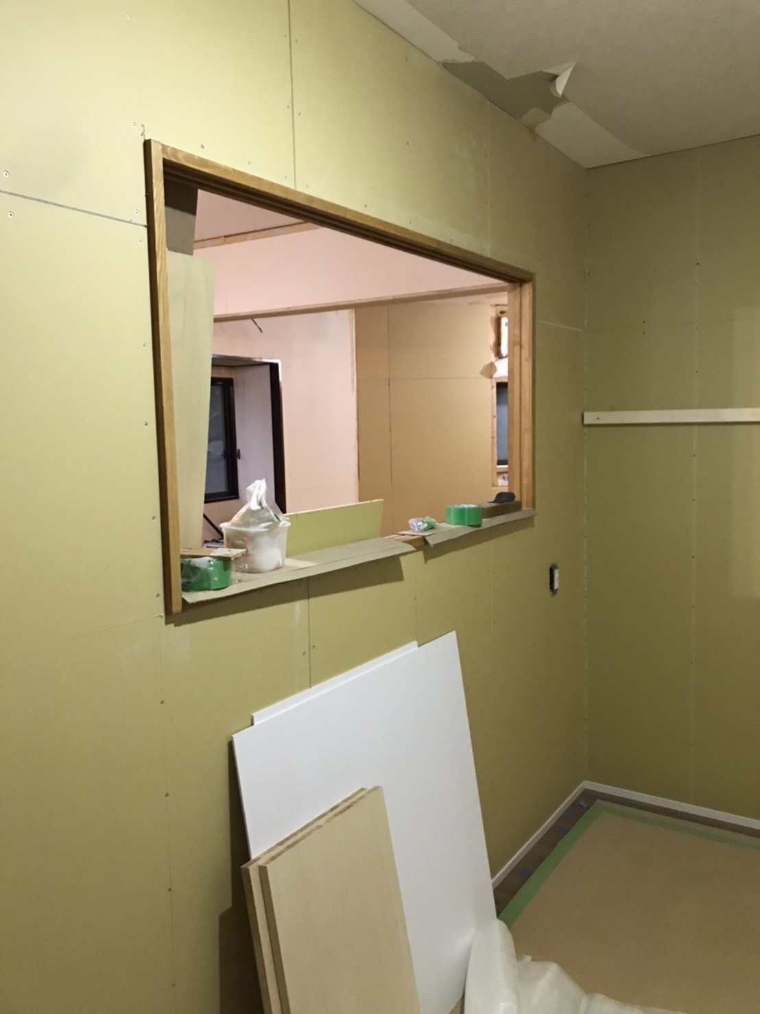 室内窓の効果は程よい距離感♪