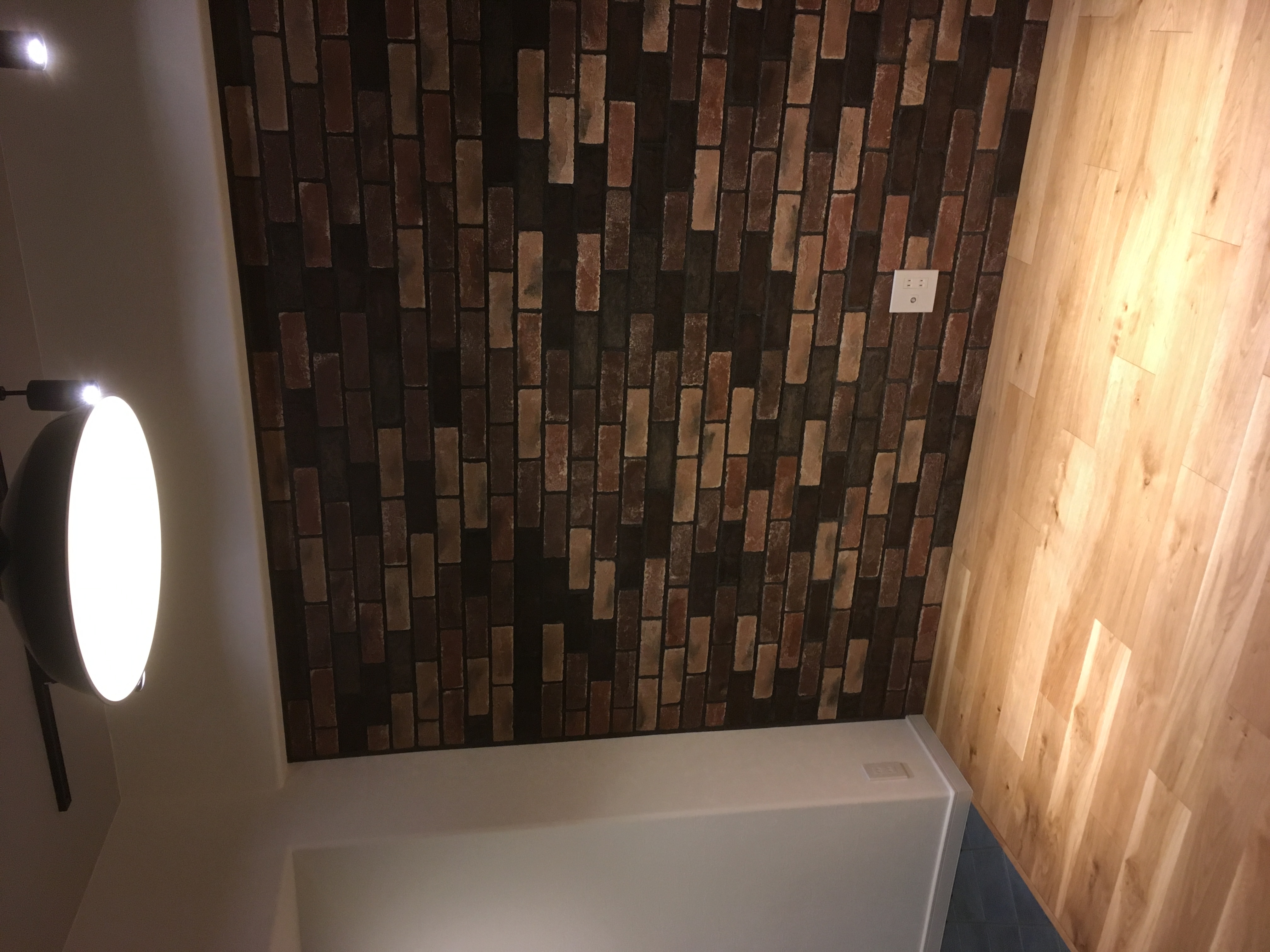 壁面をタイルリフォーム 〜名古屋モザイクL-ICC-21〜