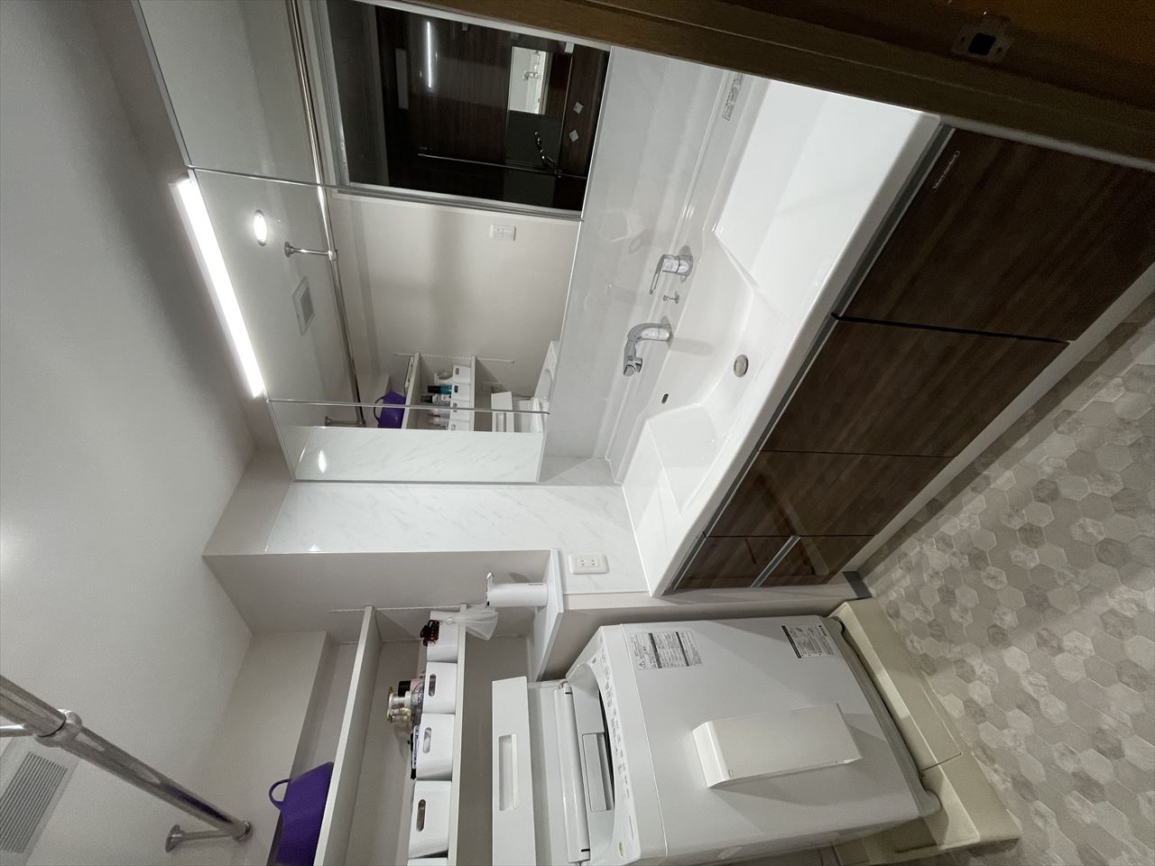 タカラスタンダード　洗面化粧台が完成しました。