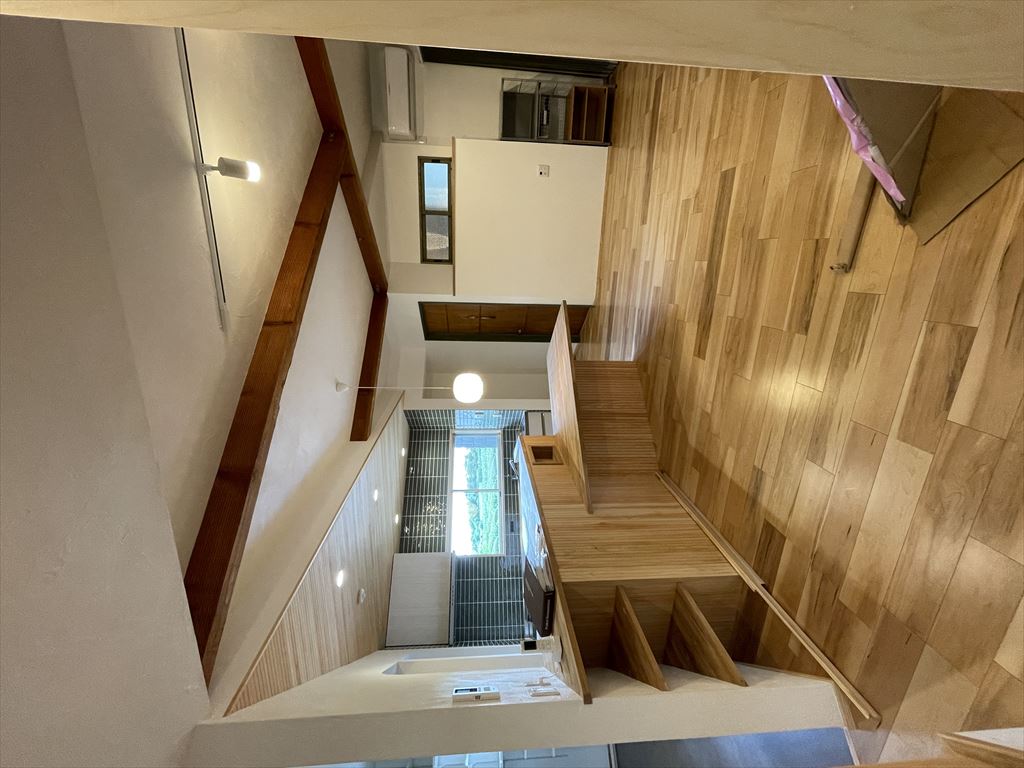 戸建てフルリフォーム、天井高を上げました。