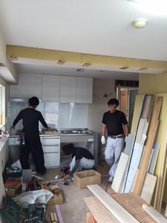 マンションでキッチン交換