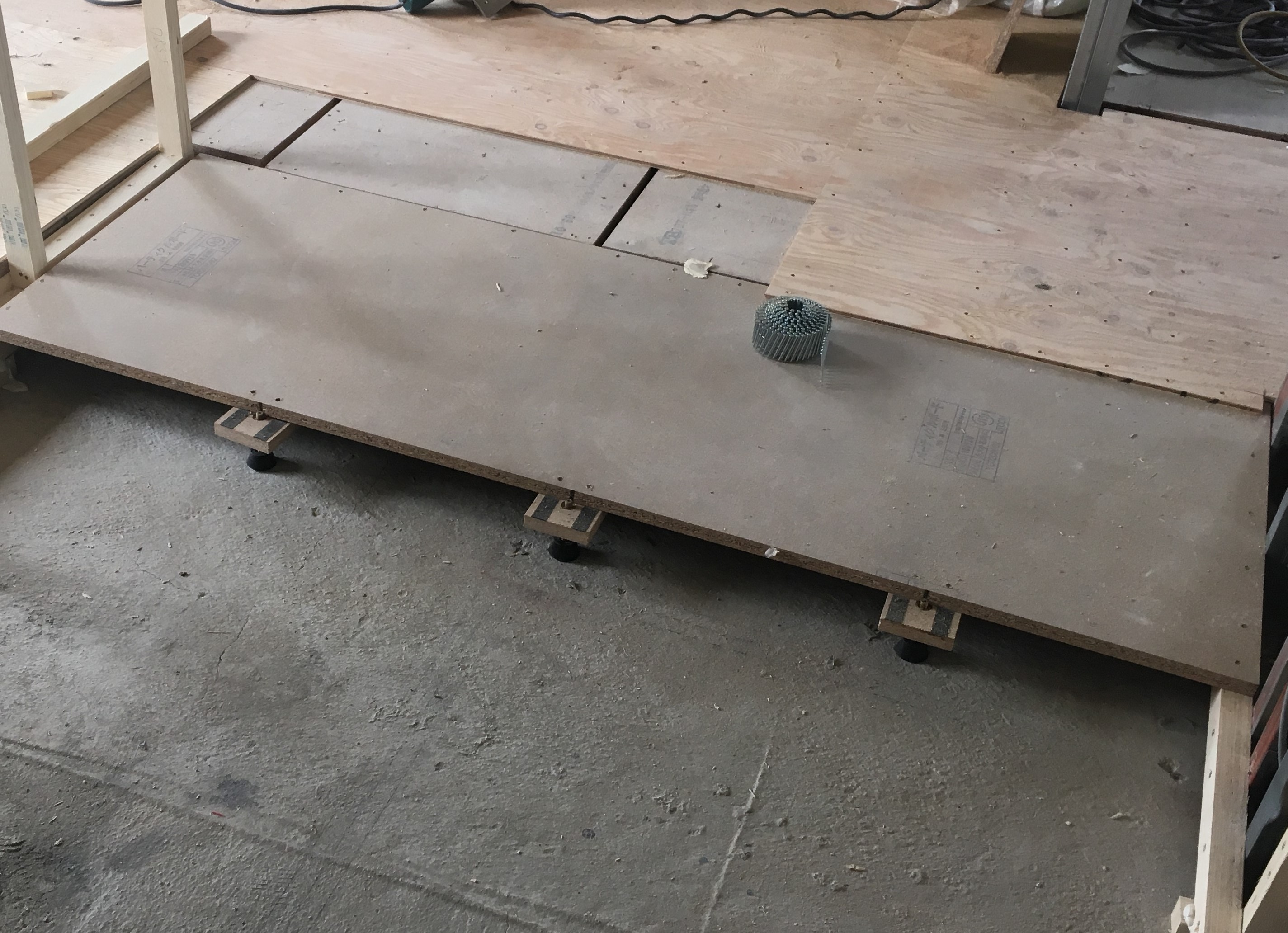 マンション工事　～置床～