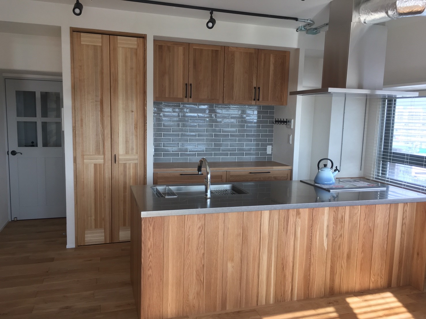 平田タイル　メイプルブリック　MP-816R