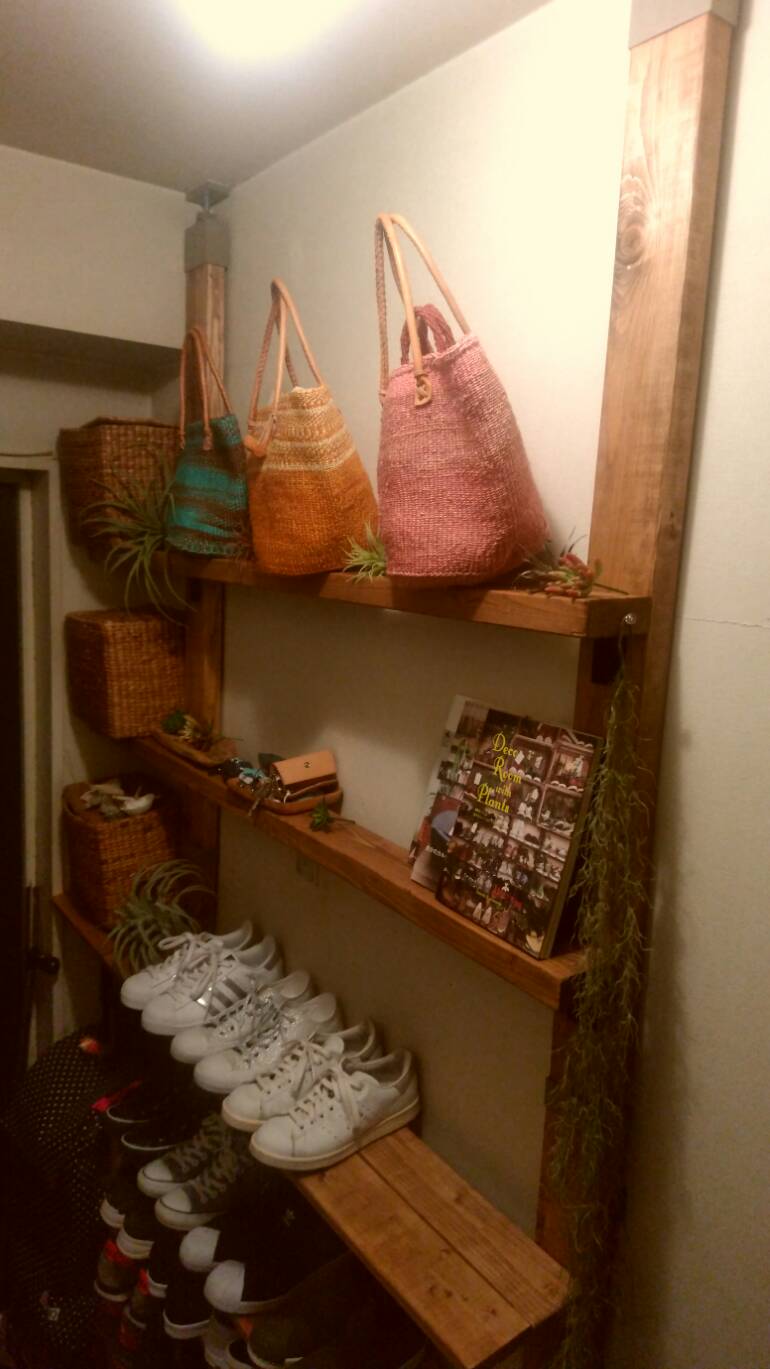 玄関に棚を作りました！