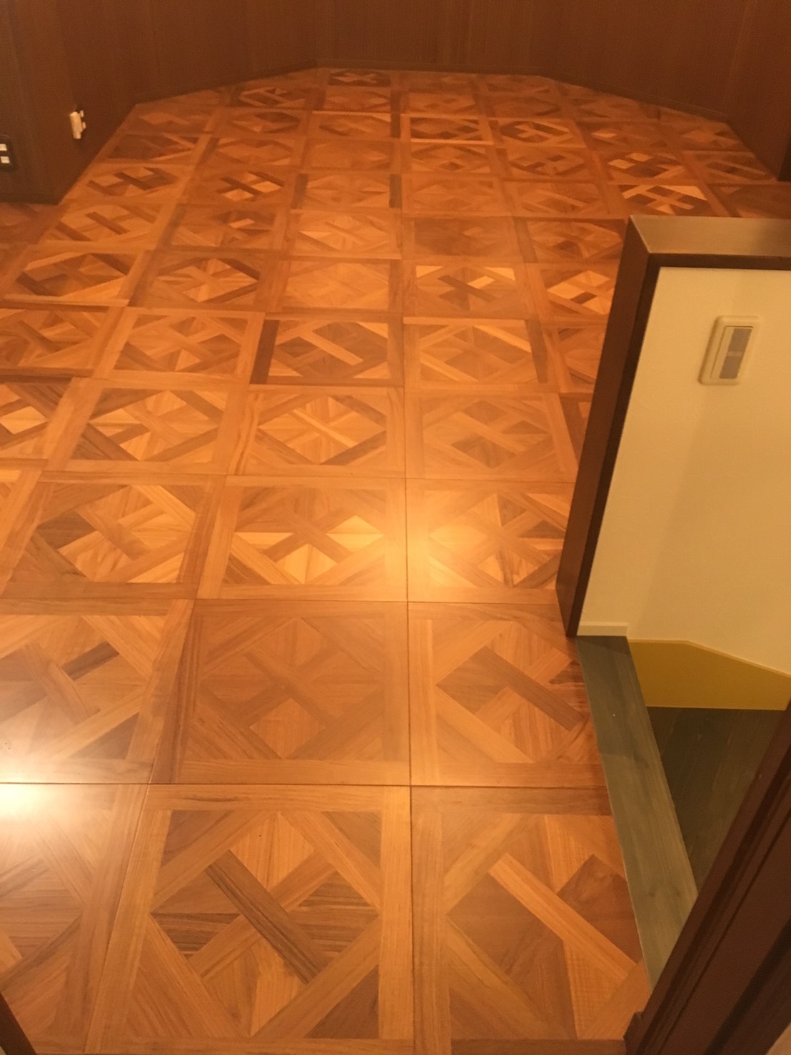 パーケットフローリング