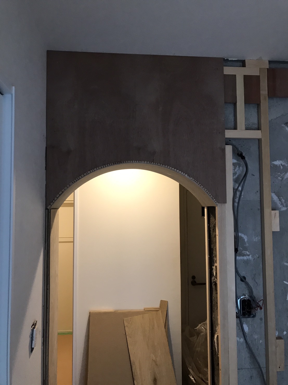 Ｒ開口+アウトセット引き戸