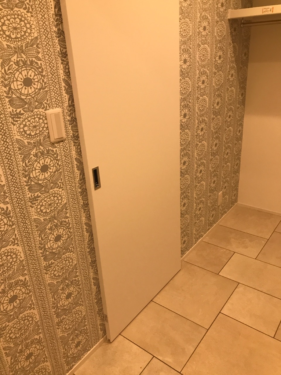 見た目スッキリアウトセット引き戸