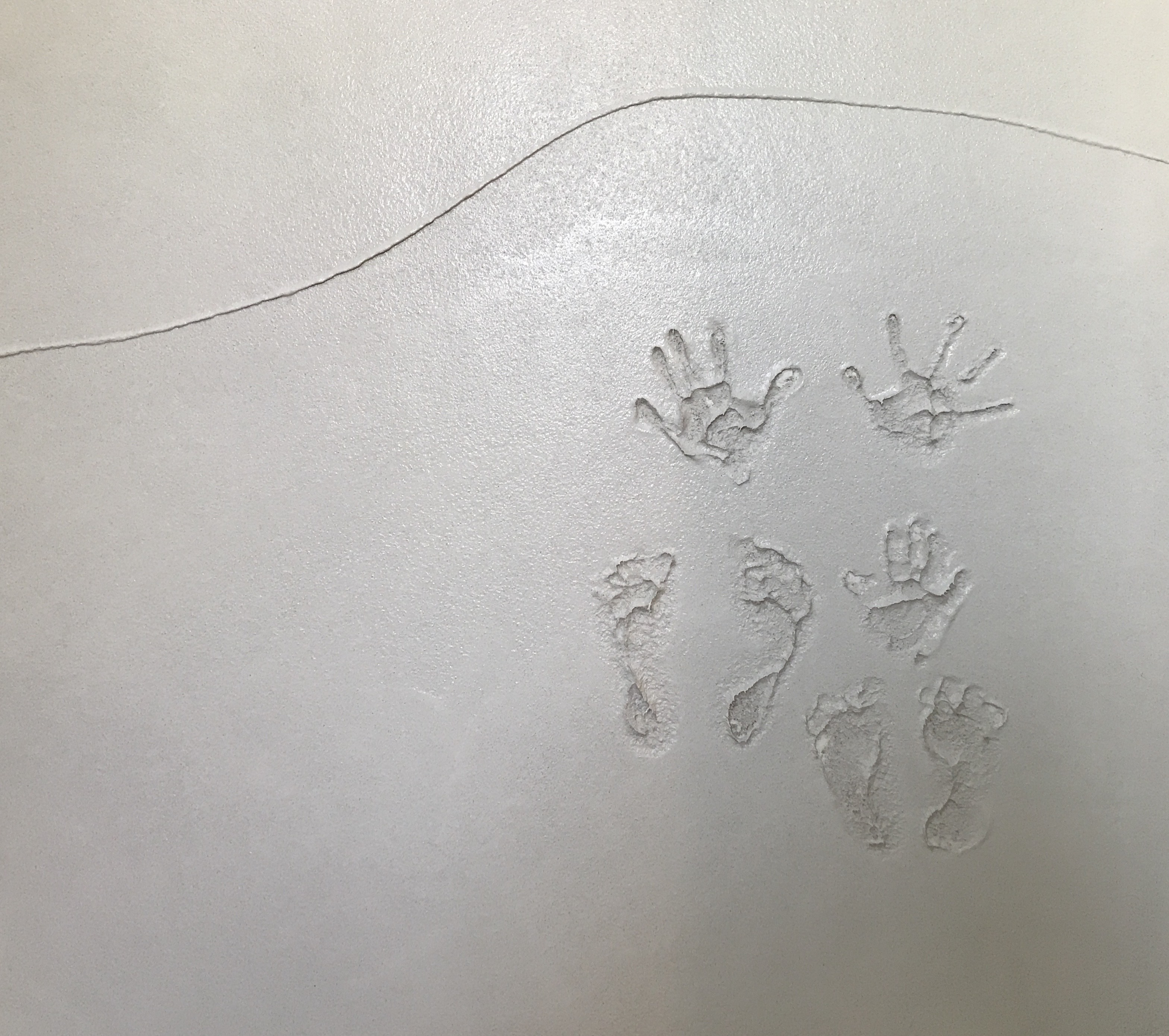 リフォームの思い出に！珪藻土に手形