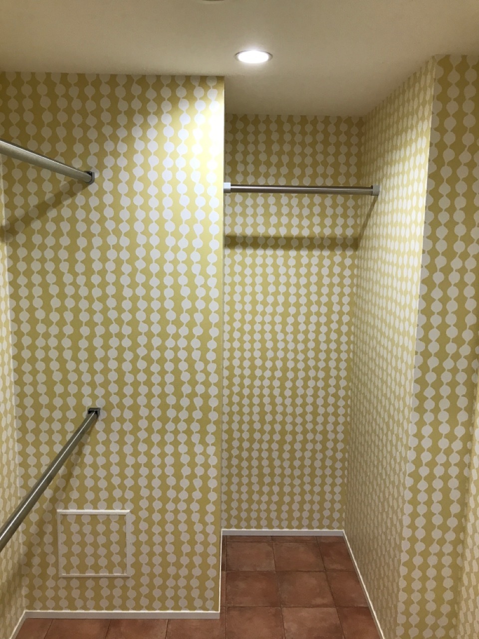 かわいいウォークインクローゼット