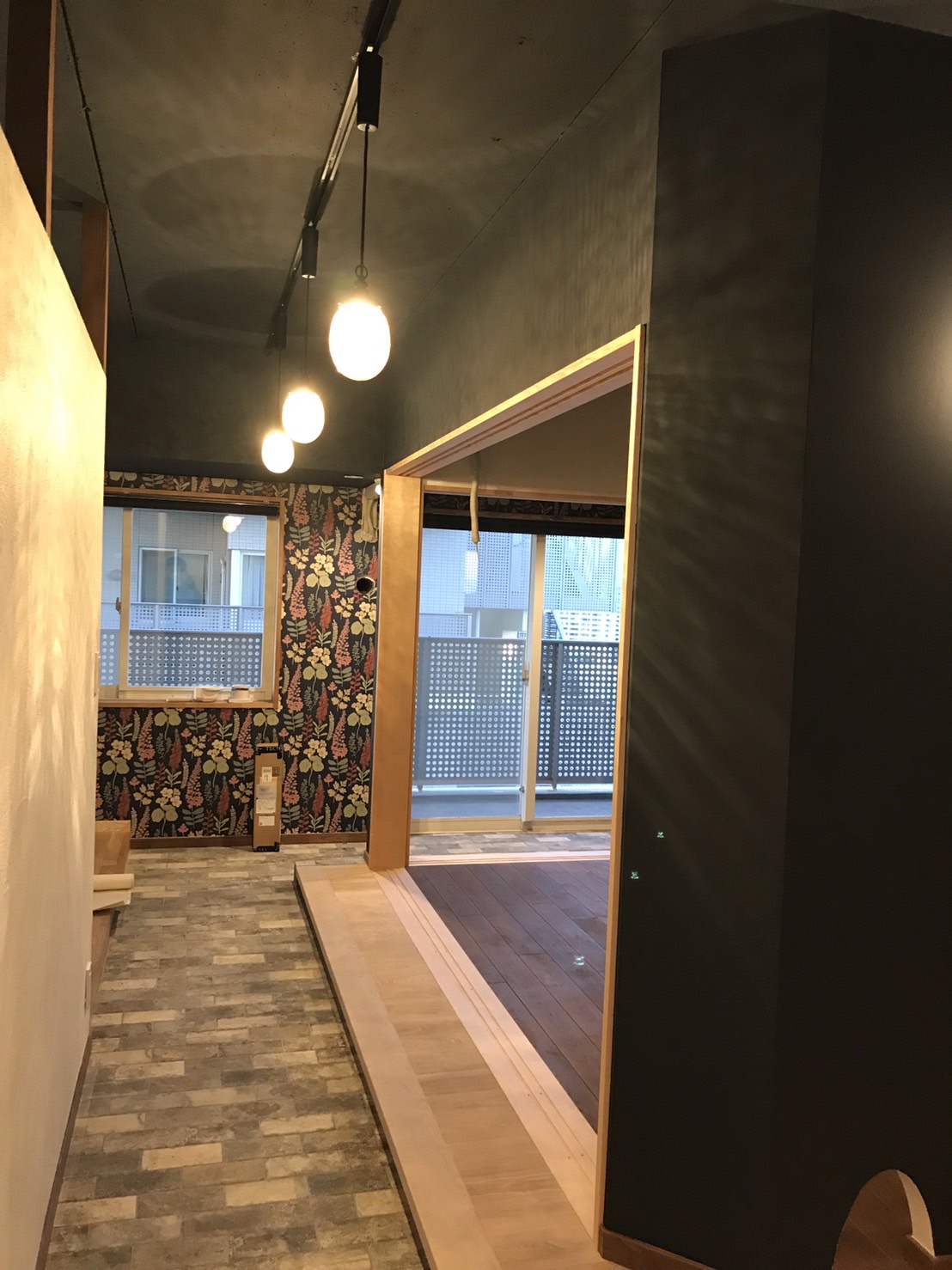 土間廊下がつづく間取り