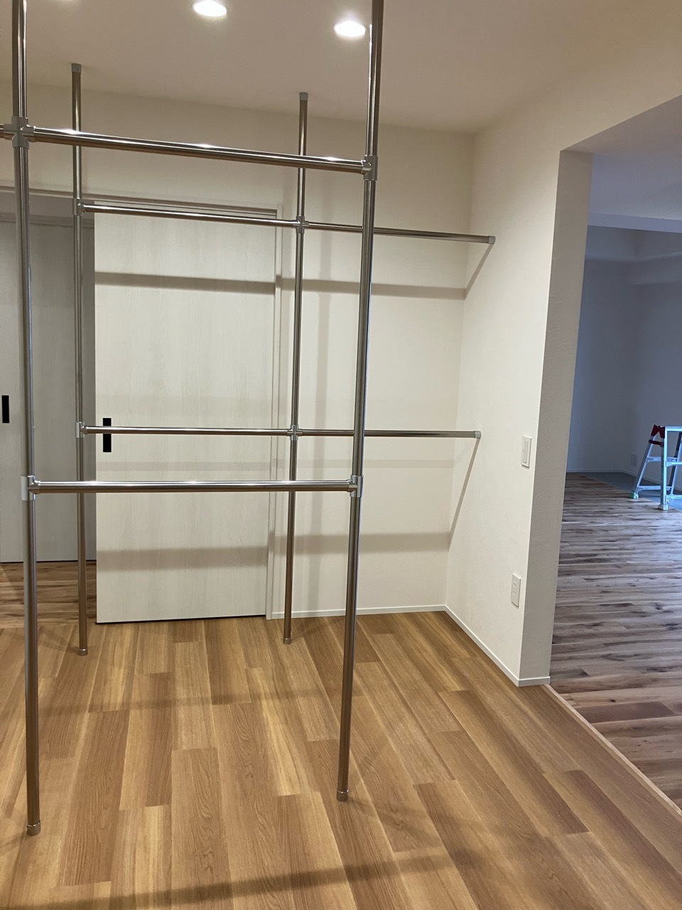 パイプで作るファミリークローゼット