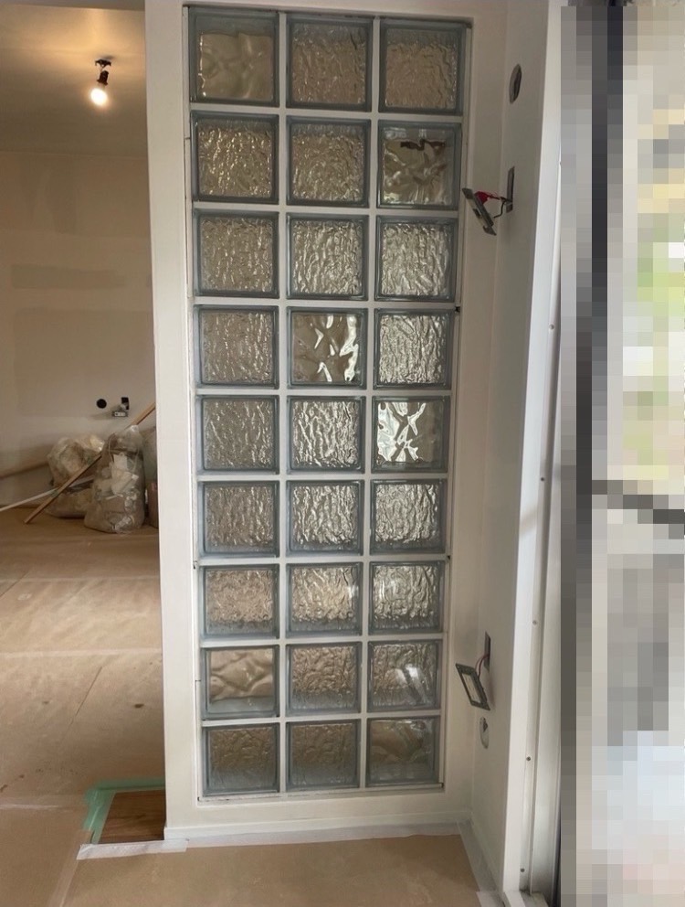 ガラスブロック～光と遮り～