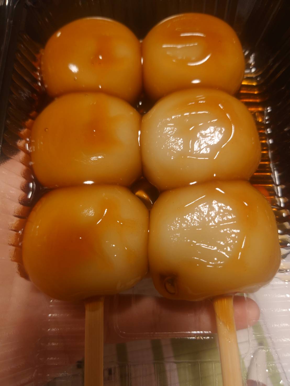 お月見団子、まさしくお月様