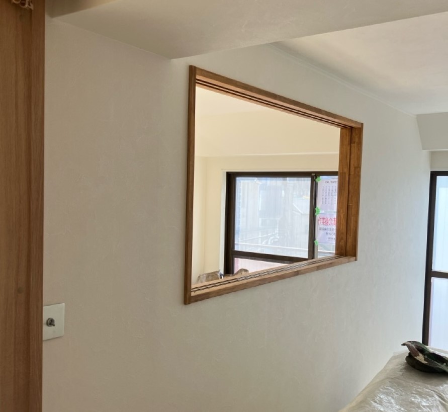 室内窓で明るい部屋に