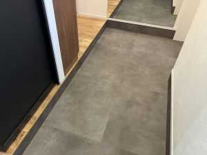 56B94A63-207E-4BE8-9BFD-735153EB1932