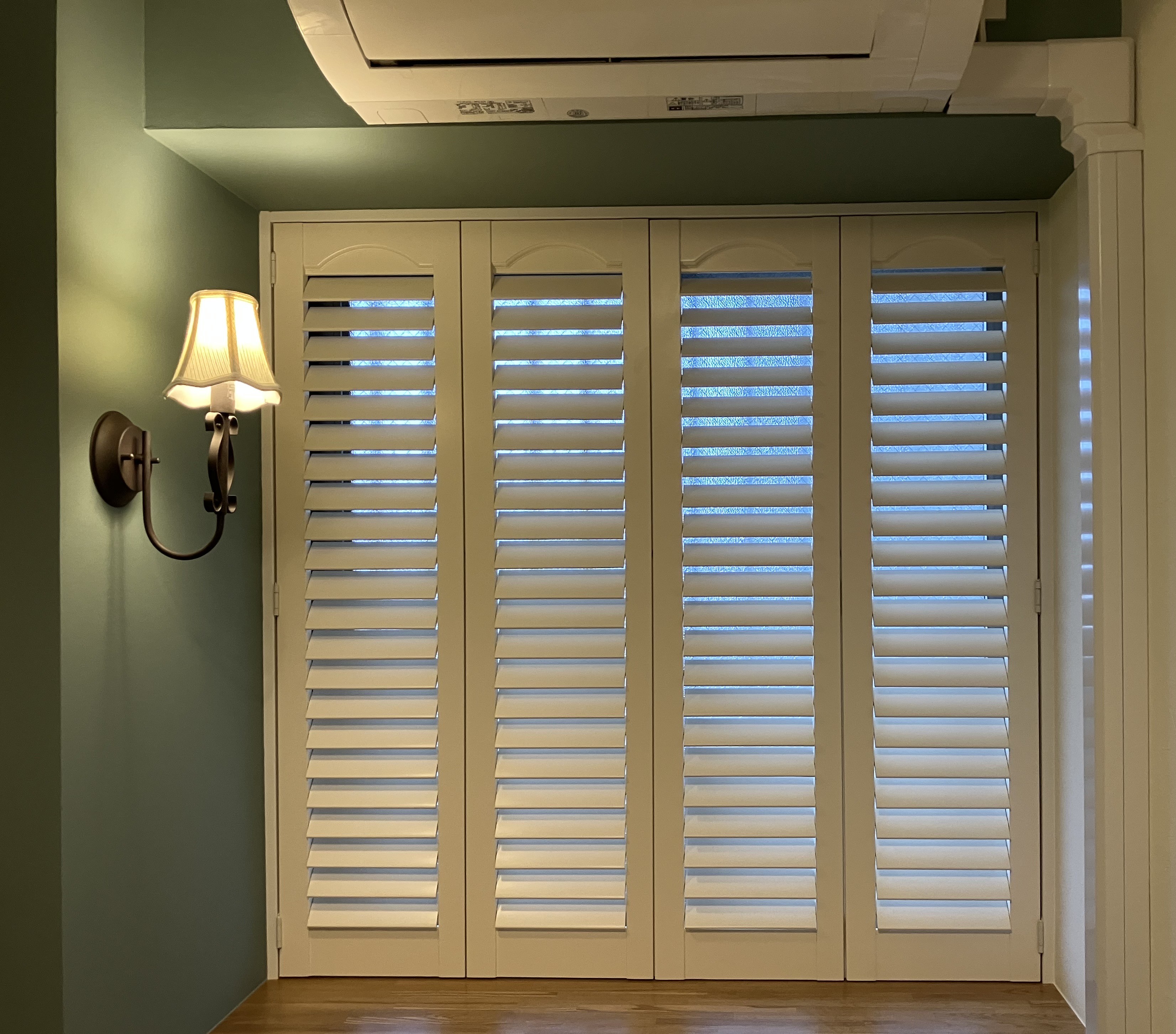 ウッドシャッター