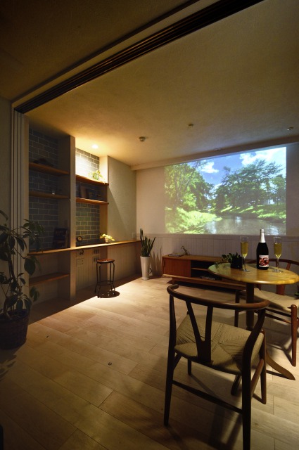 マンションリフォーム事例動画『ダクト移設で叶えた天井の広がり～開放されたＬＤＫ』