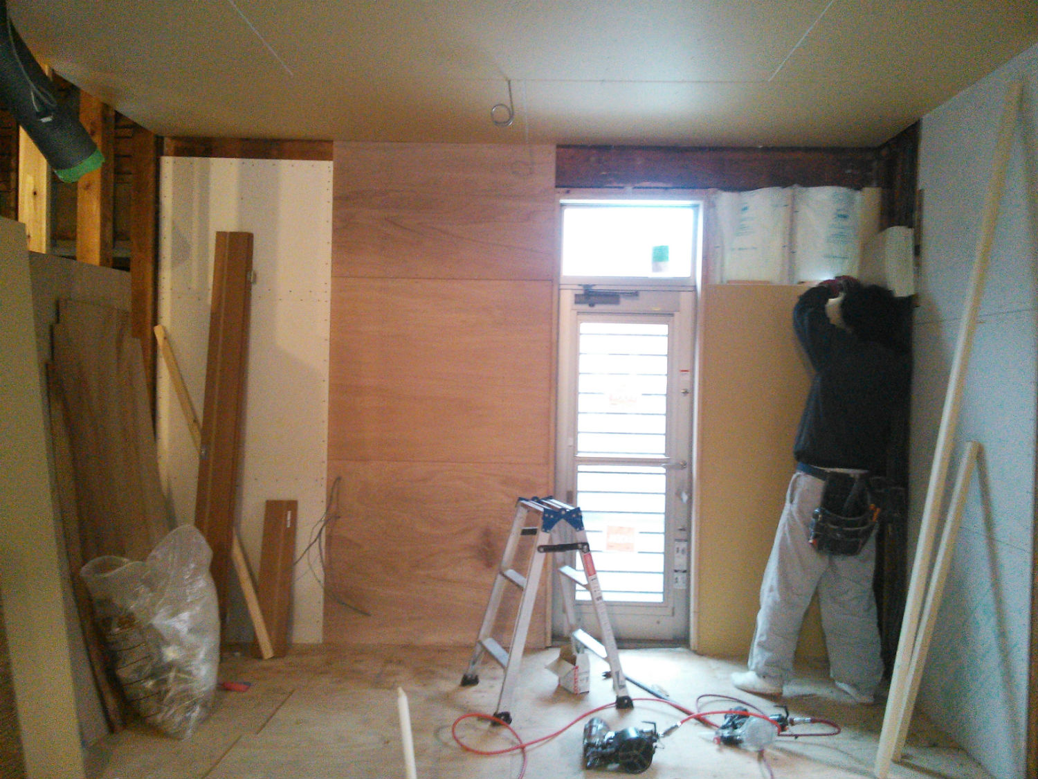 和の雰囲気を残しながら、「和室＋居間＋台所」でうまれる広々LDK！