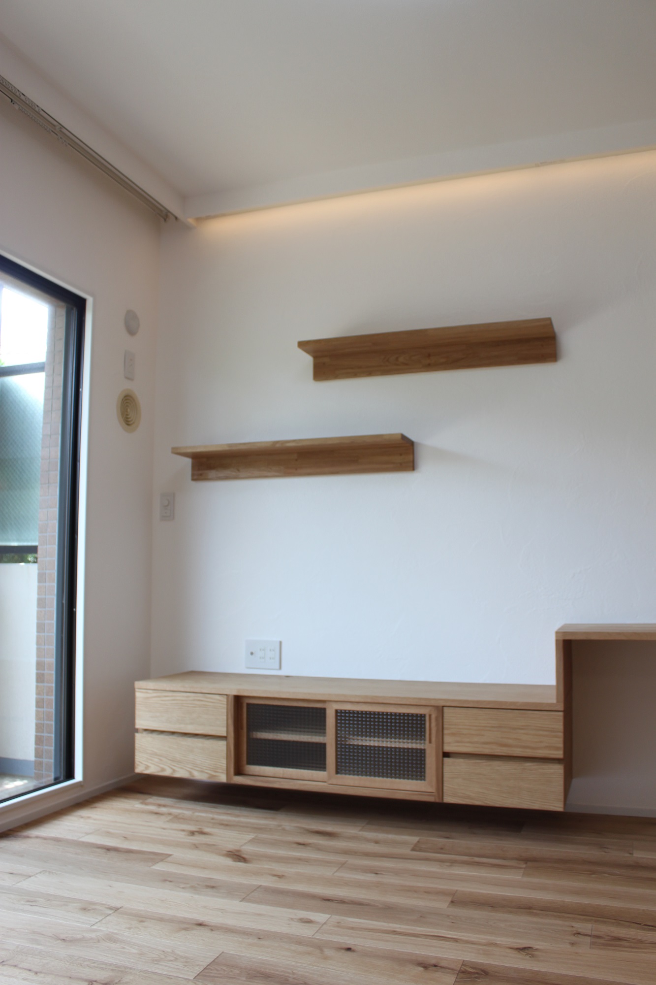 リビング壁面収納に見る“和モダン”へのこだわりは、キッチンに続く・・・