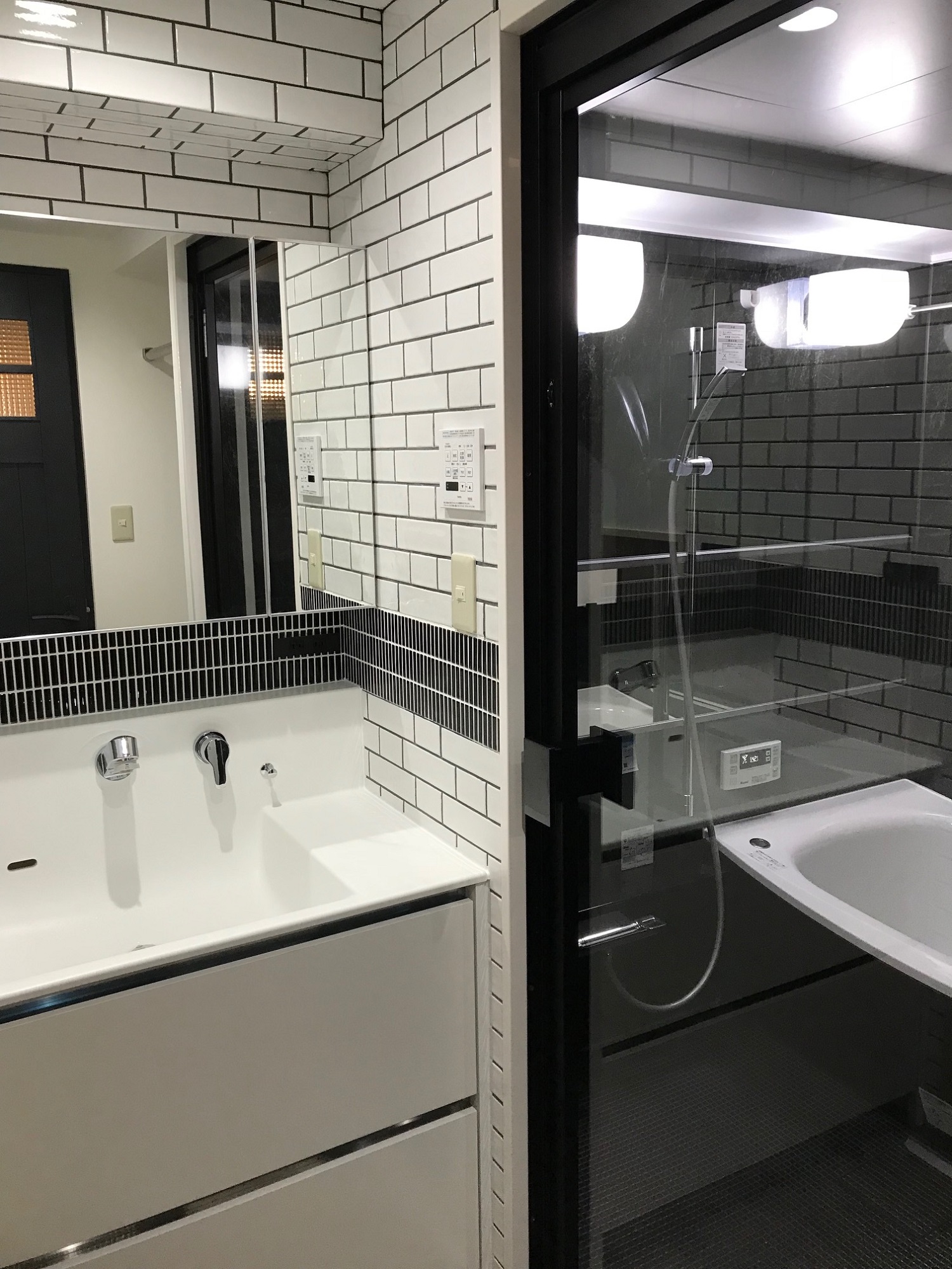 BlacK&White のモノトーンが作りだす 上質なサニタリー空間・・・