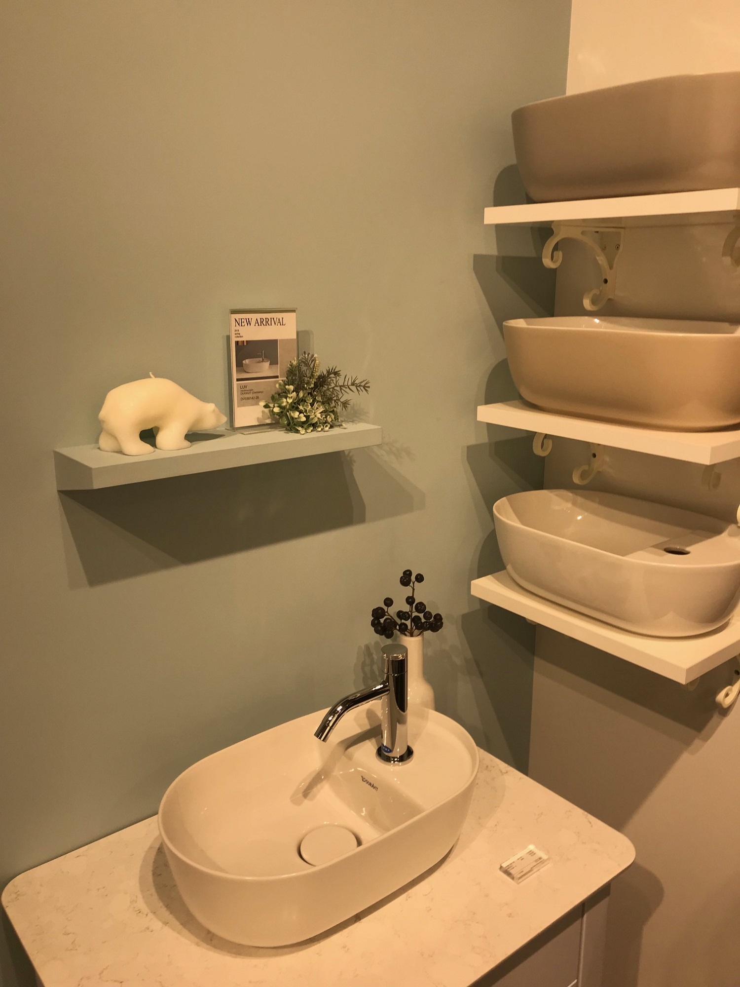 再びの・・・セシリエマンツさんに直撃☆☆☆DURAVIT社より“LUV”発表