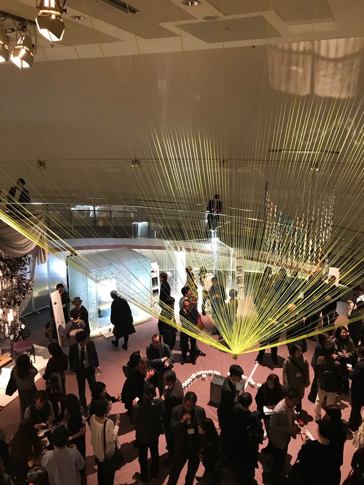 今年一番素敵☆なインテリア業界のパーティーで見た“ガラスの茶室”☆