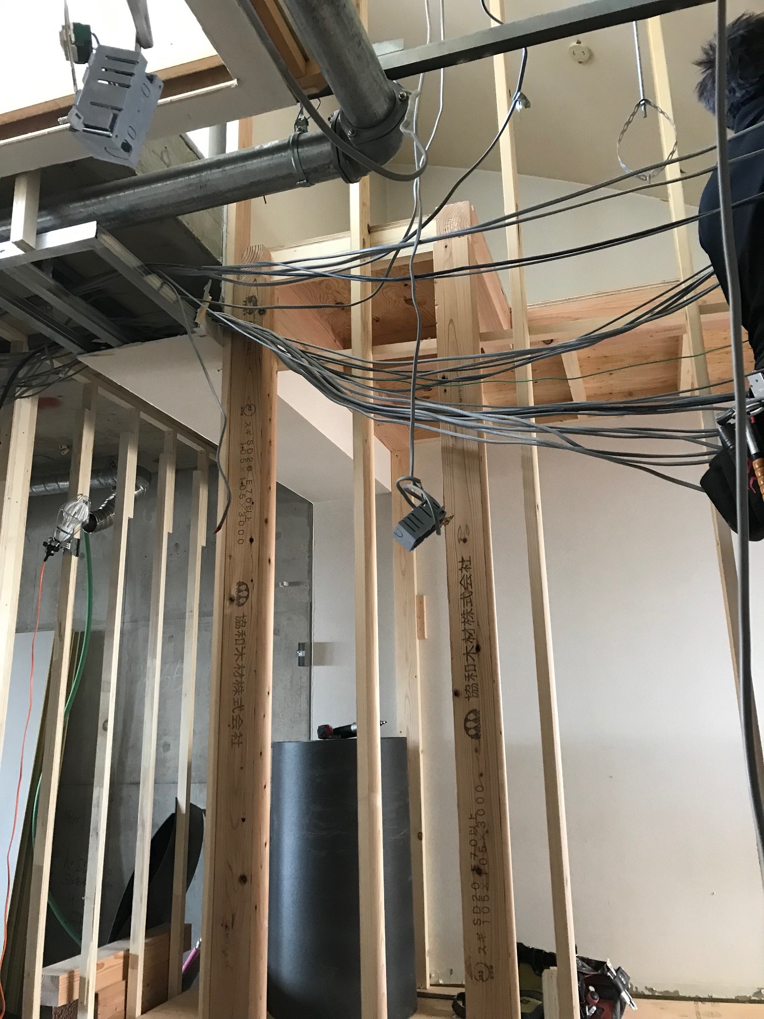 いまだかつて見たことのない☆“ロフト”をただいま造作中！！